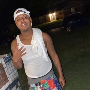 Meet your Posher, Taron